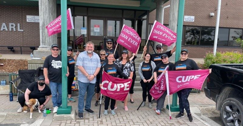 One of Canada’s longest municipal strike ends with a new agreement